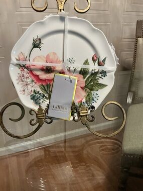 Brand New Set 4 Lillian August French 8.5” Salad Plates Floral Melamine NEW
